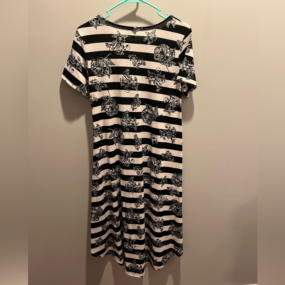 LulaRoe Striped Floral Dress - Picture 4 of 4